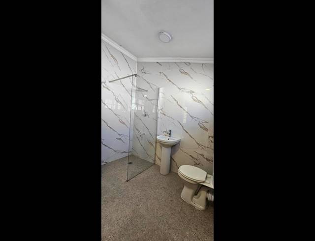 2 BEDROOM PROPERTY TO RENT IN WYNBERG